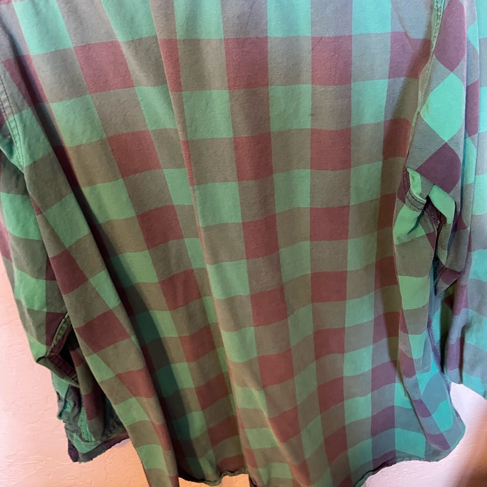 FR Green and Black Plaid Shirt - Picture 6 of 6